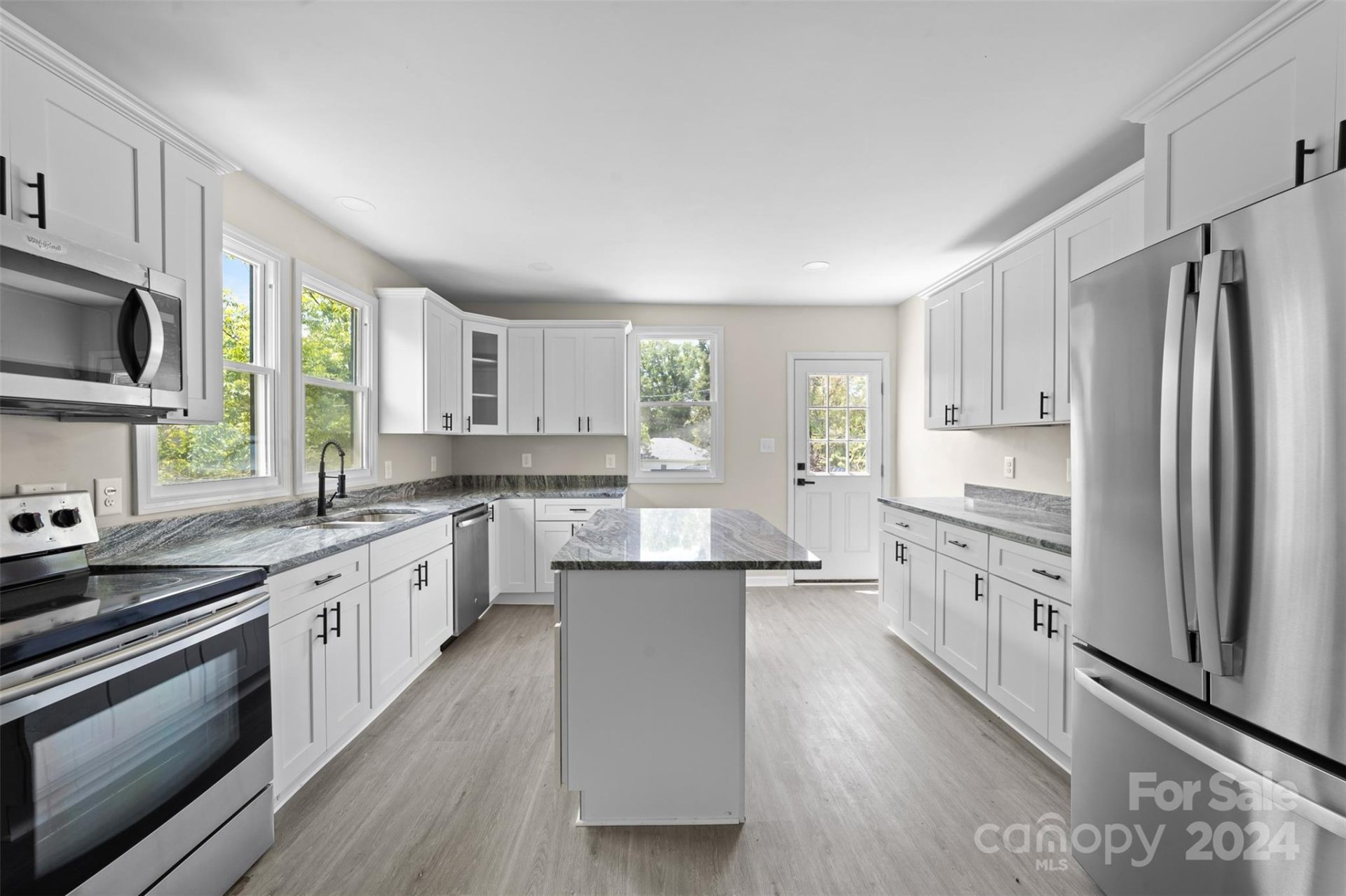 Property image 1 at 2841 Fair Oaks Drive, Gastonia, NC 28054