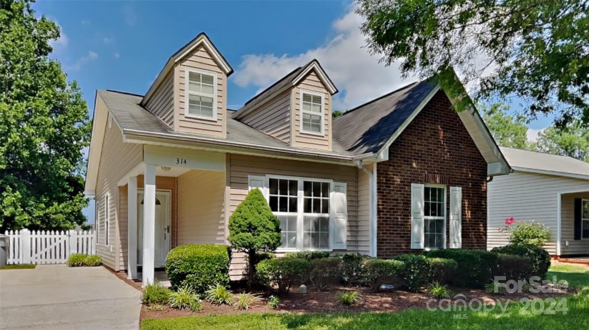 Property image 1 at 314 Llewellyn Street, Belmont, NC 28012