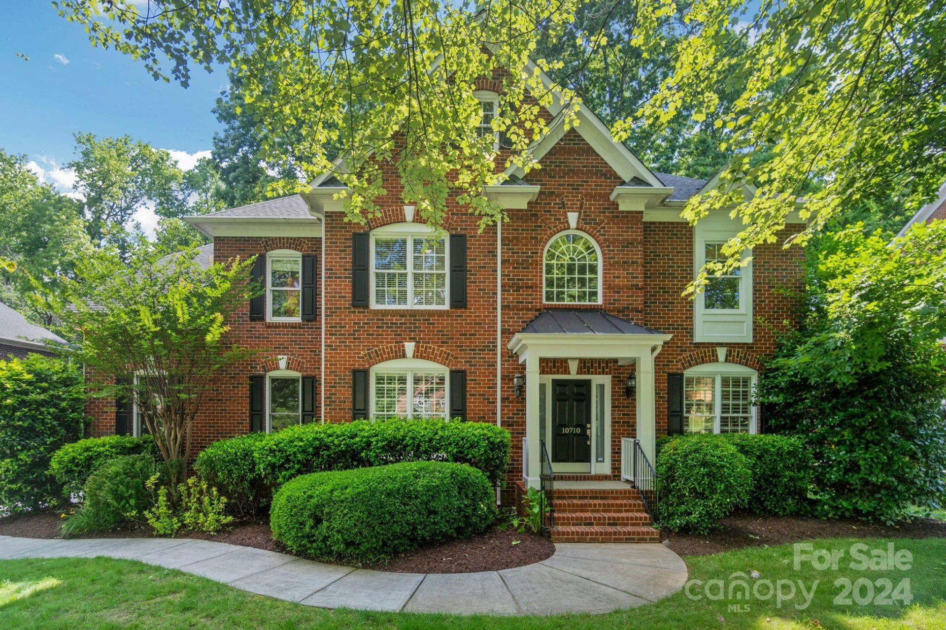 Property image 1 at 10710 Honeynut Drive, Charlotte, NC 28277