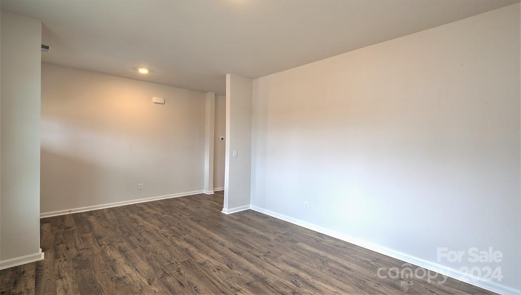 Property image 4 at 572 Country Oak Drive, Asheville, NC 28804