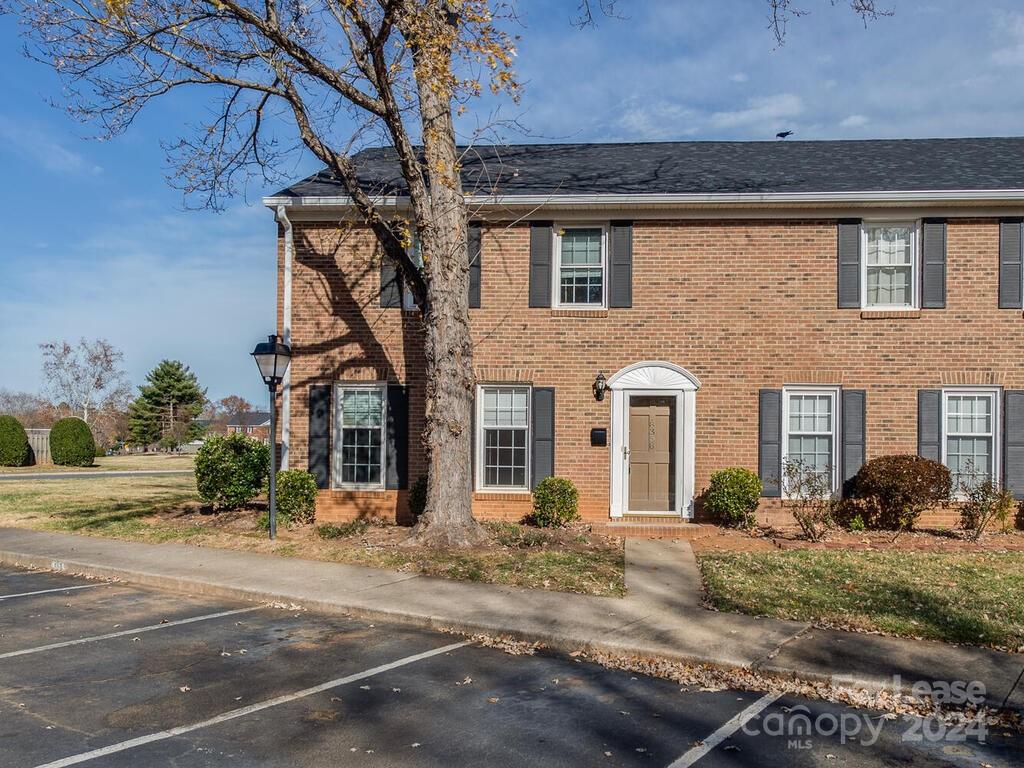 Property image 1 at 8358 Knights Bridge Road, Charlotte, NC 28210