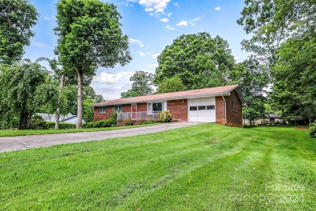 Property image 1 at 20 Ashcroft Road, Arden, NC 28704