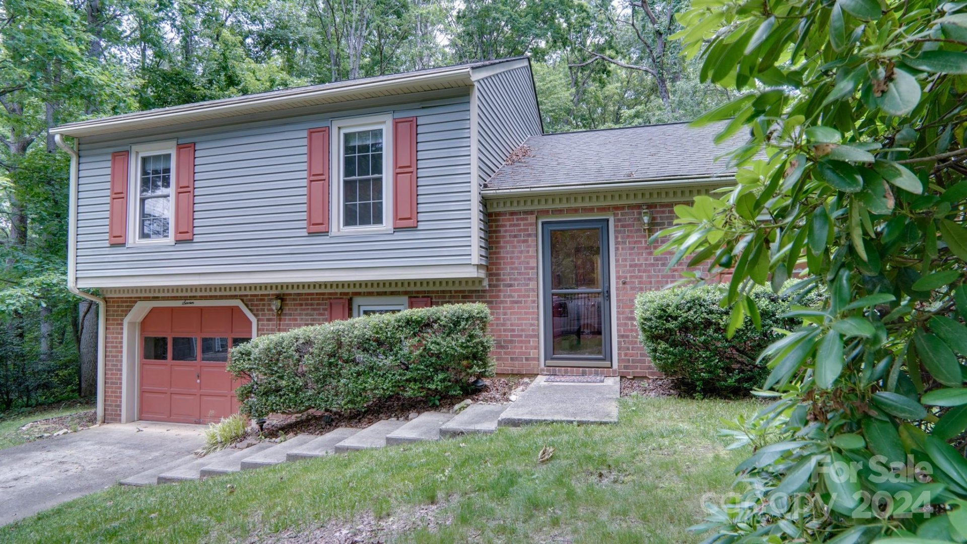 Property image 1 at 7 Silverlace Circle, Arden, NC 28704