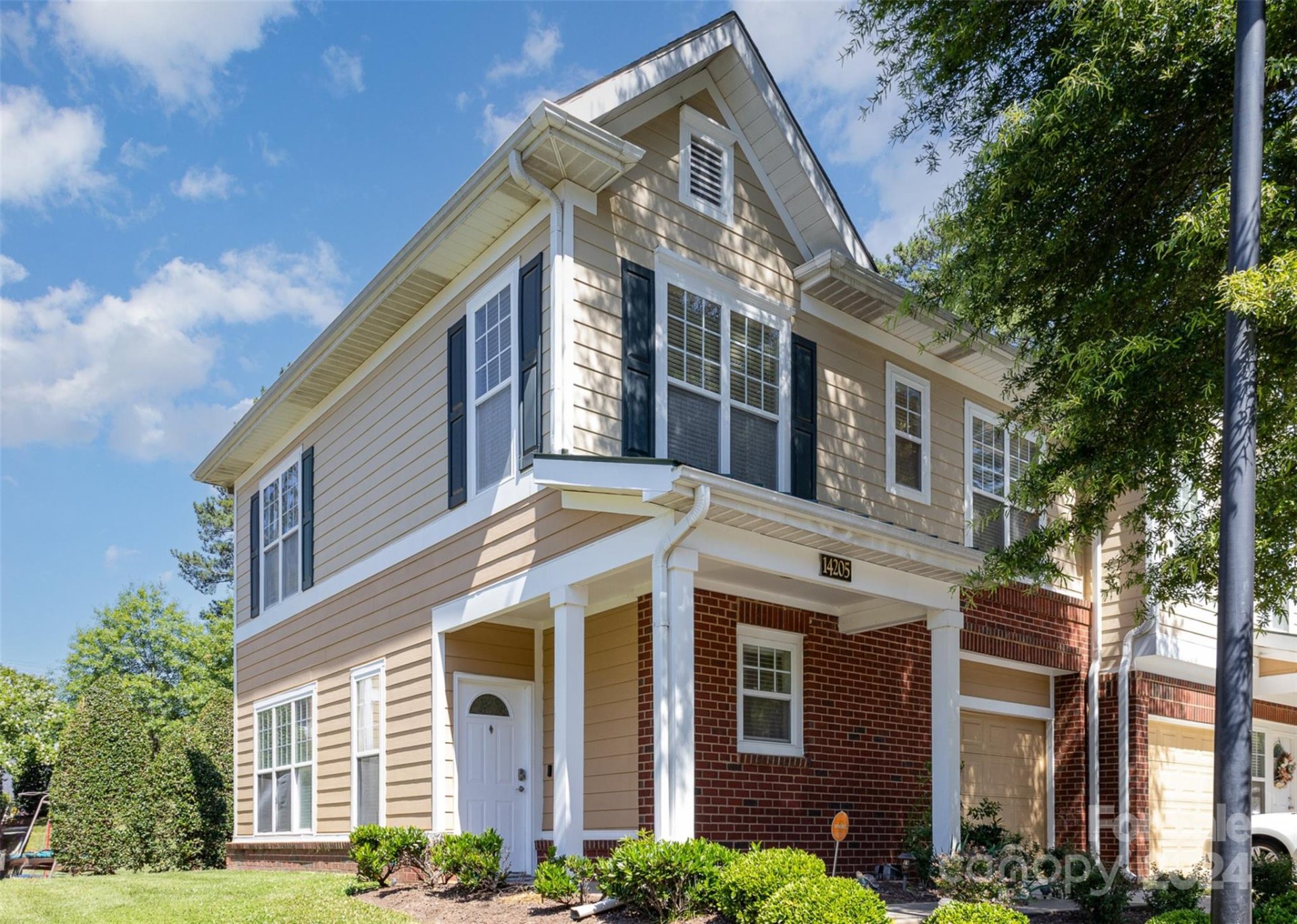 14205 Castle Abbey Lane