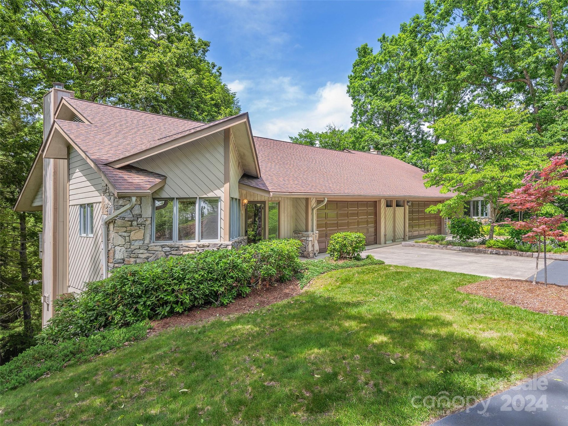 2201 Timber Place
