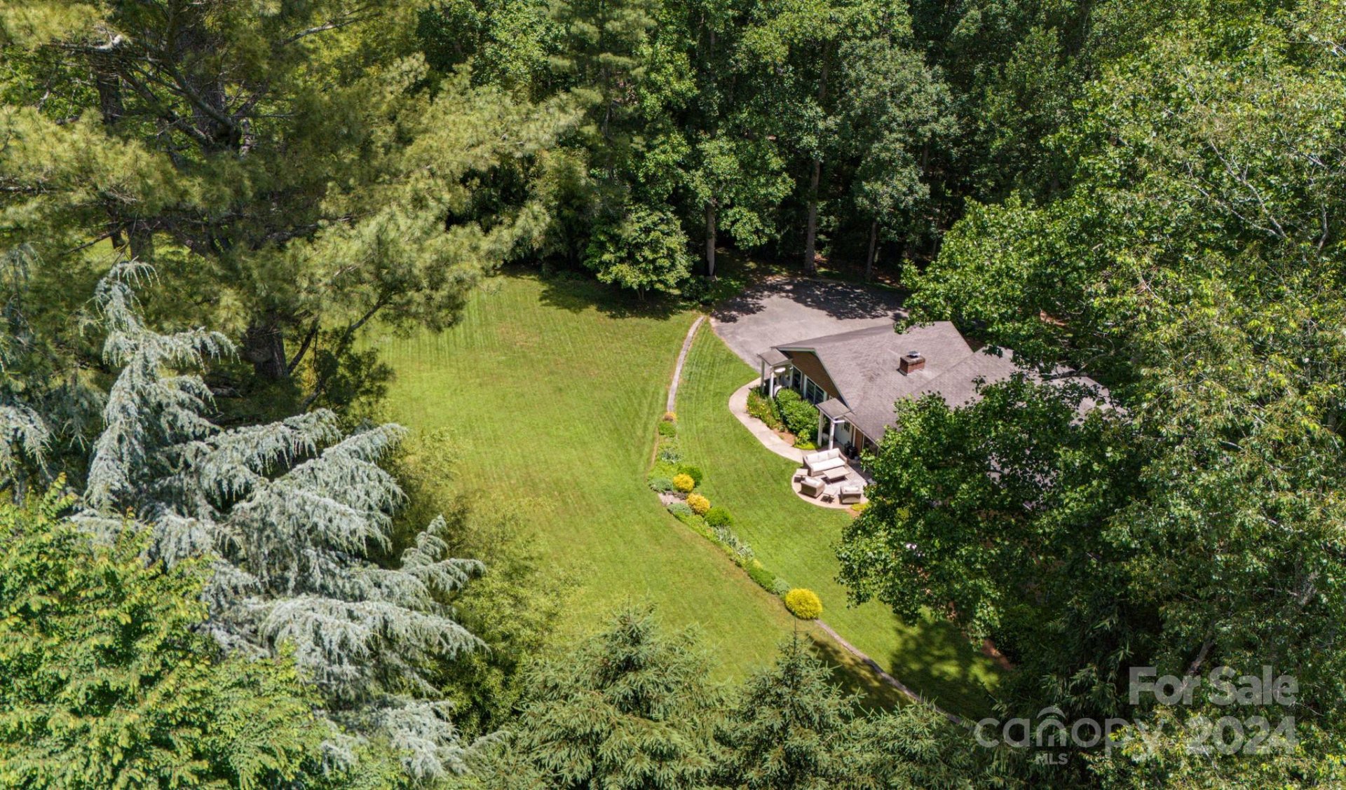 Property image 1 at 13 Forest Road, Asheville, NC 28803