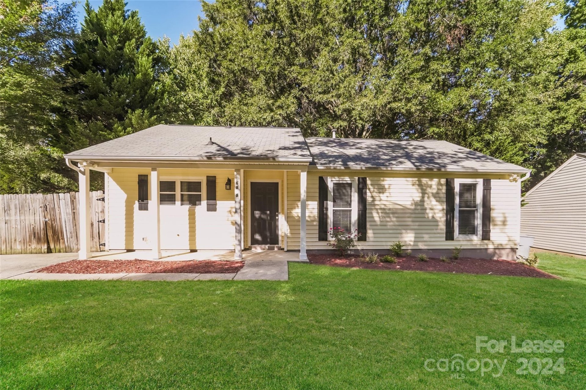 Property image 1 at 6838 N Ridge Court, Charlotte, NC 28215