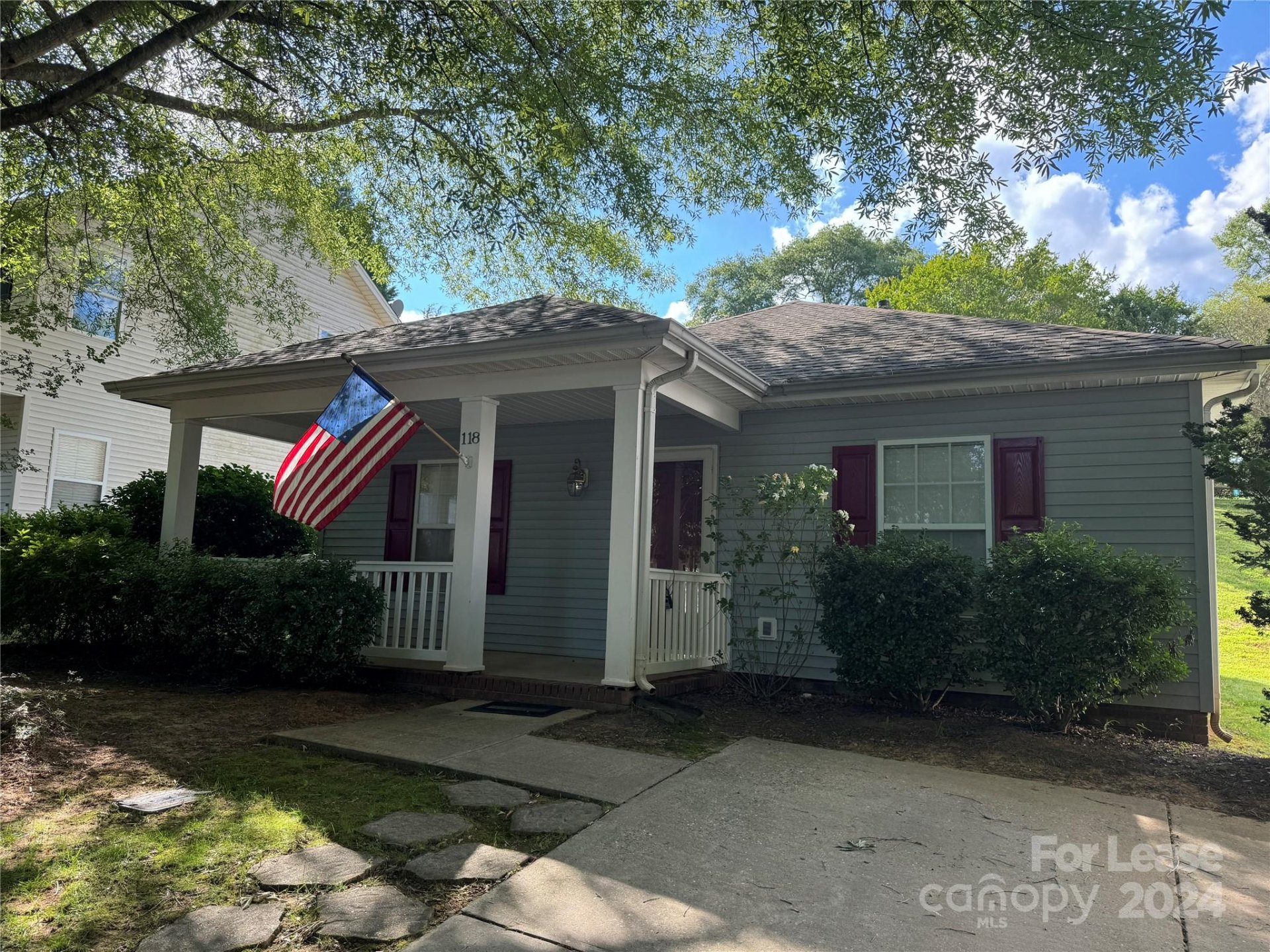 Property image 1 at 118 Pratt Street, Belmont, NC 28012