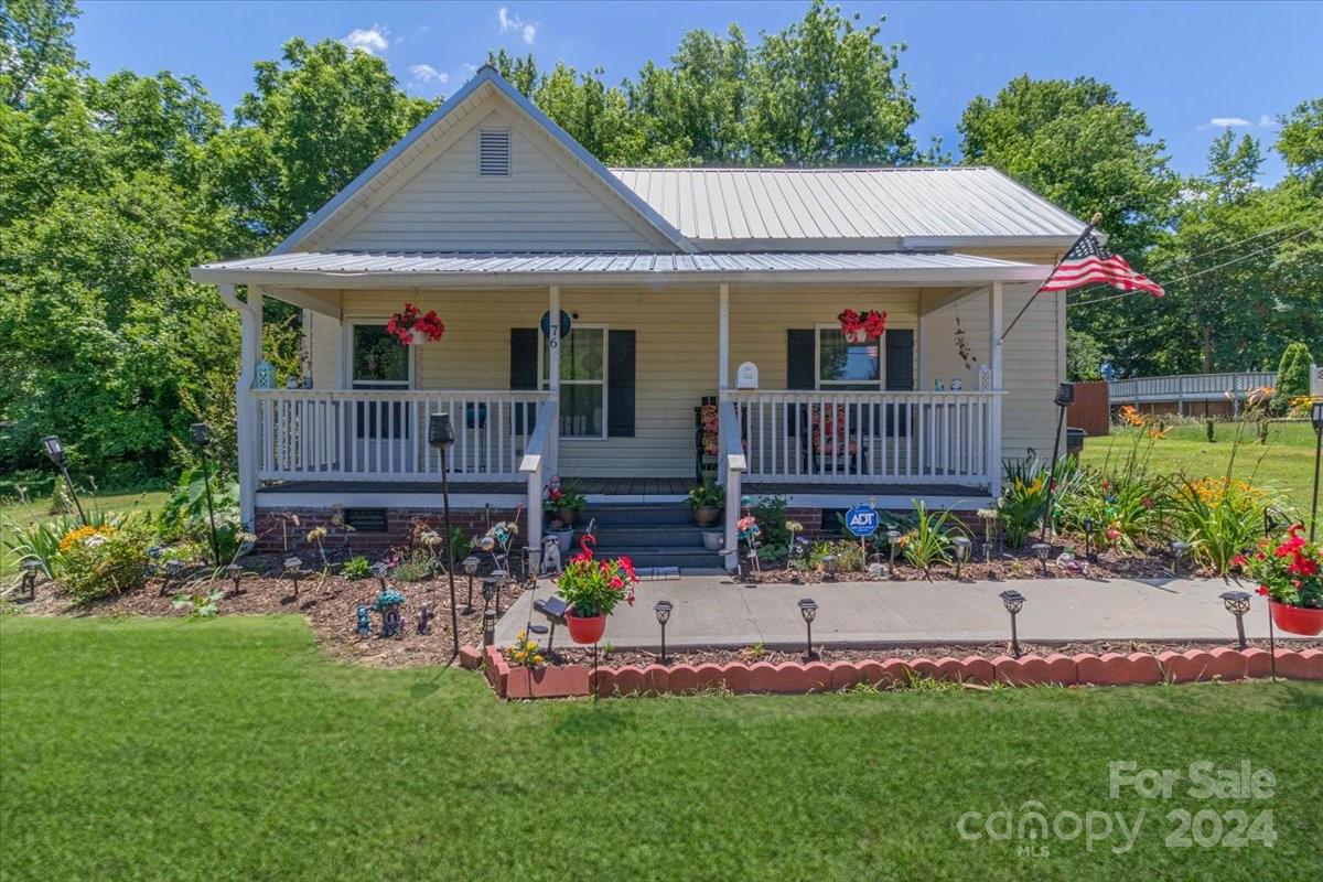 Property image 1 at 76 5th Street, York, SC 29745