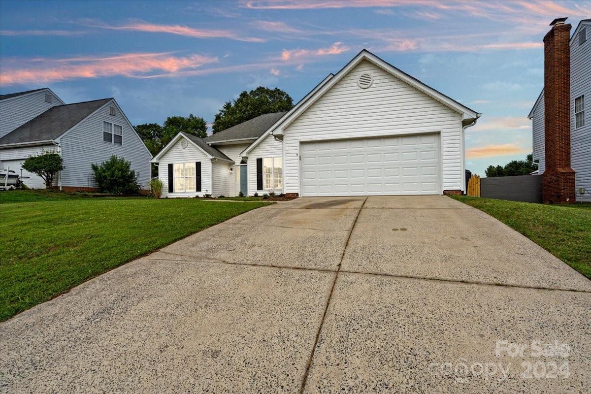 8324 Vermilion Drive