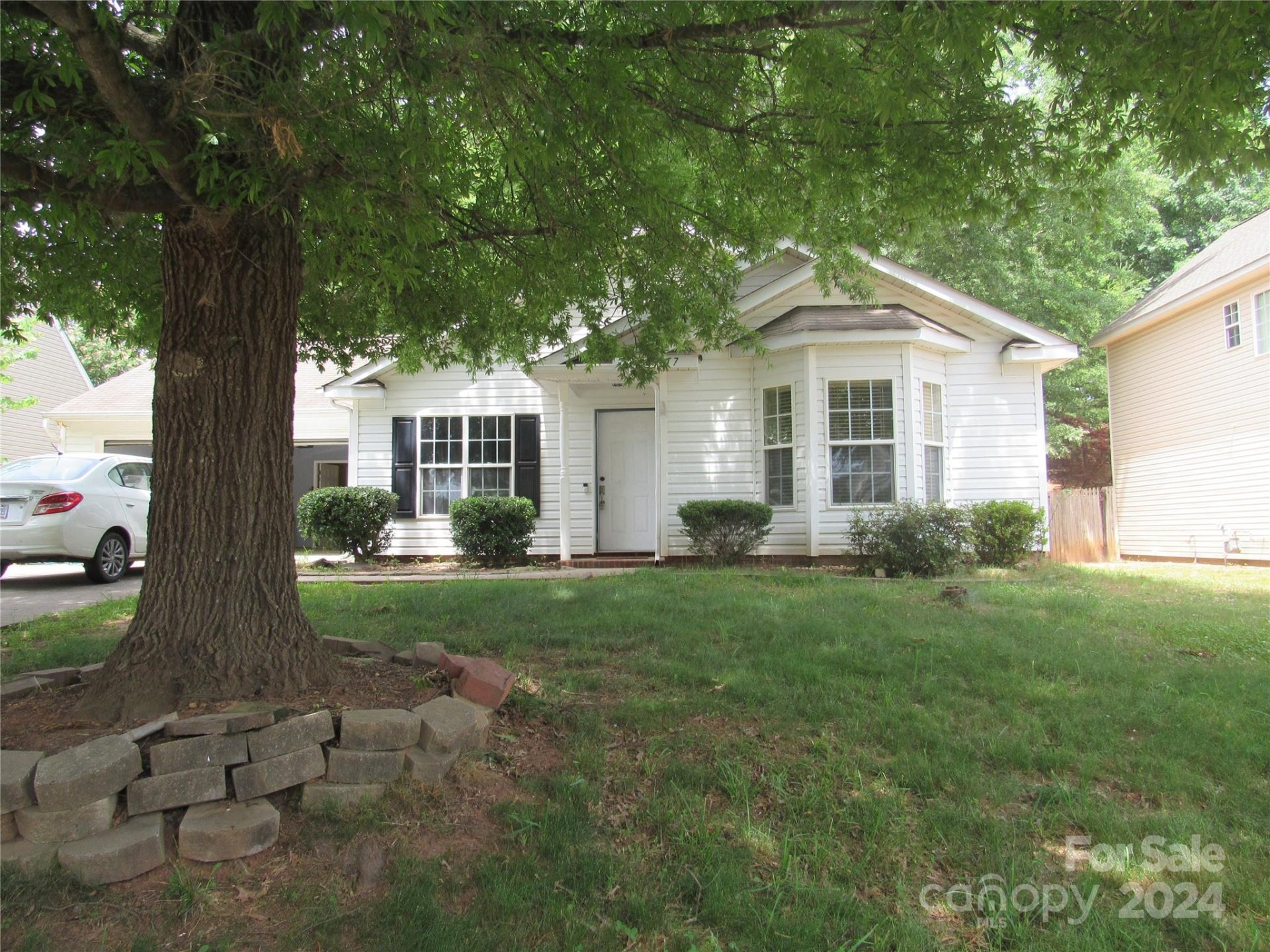 Property image 1 at 7917 Shiny Meadow Lane, Charlotte, NC 28215