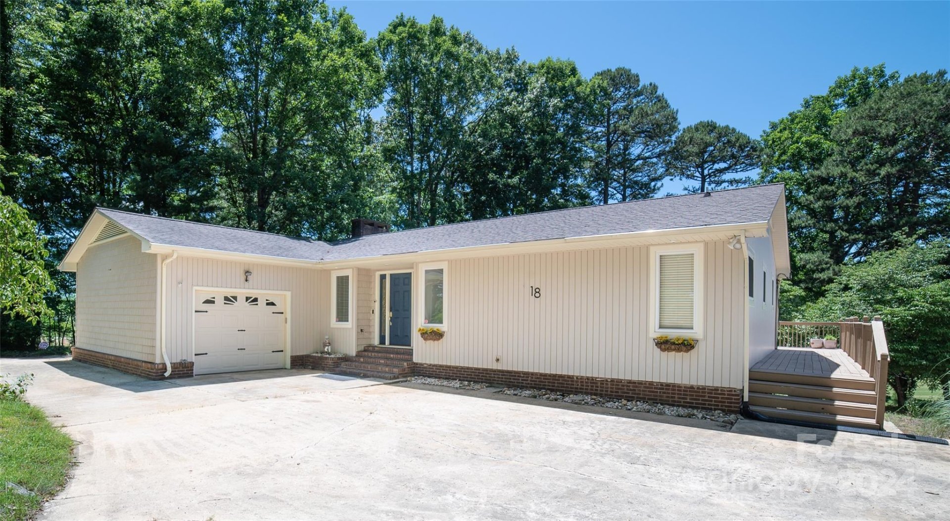 18 Olde Duffer Drive