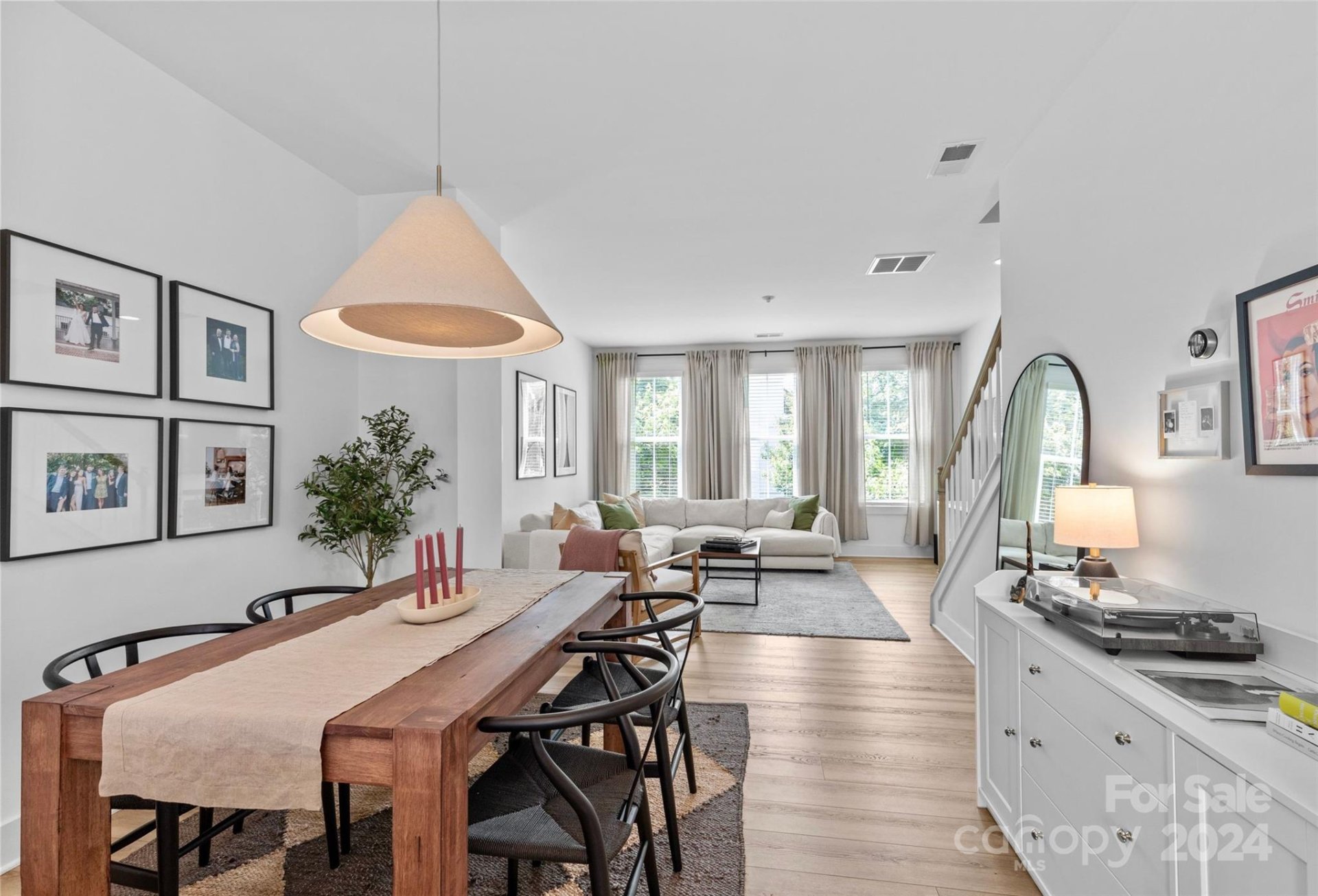 Property image 1 at 812 Seigle Point Drive, Charlotte, NC 28205