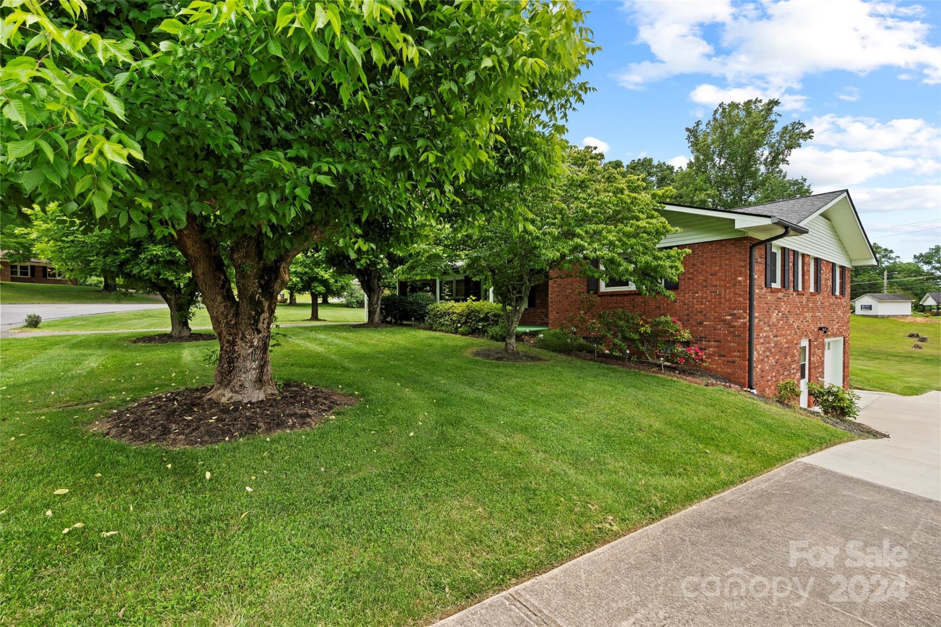 Property image 1 at 146 Glendale Drive, Waynesville, NC 28786