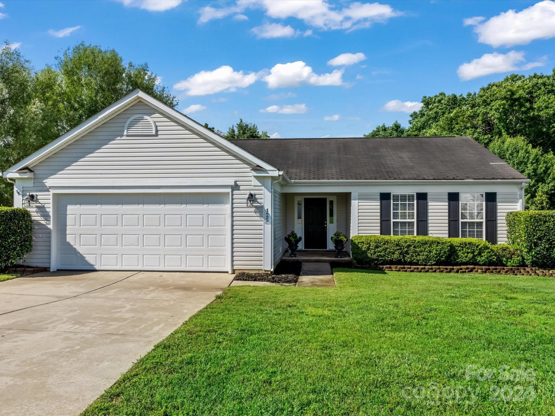 Property image 1 at 125 Lantana Drive, Mount Holly, NC 28120