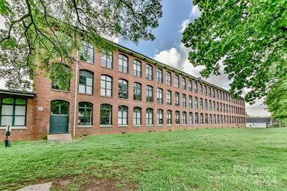 Property image 1 at 201 Hoskins Road, Charlotte, NC 28208