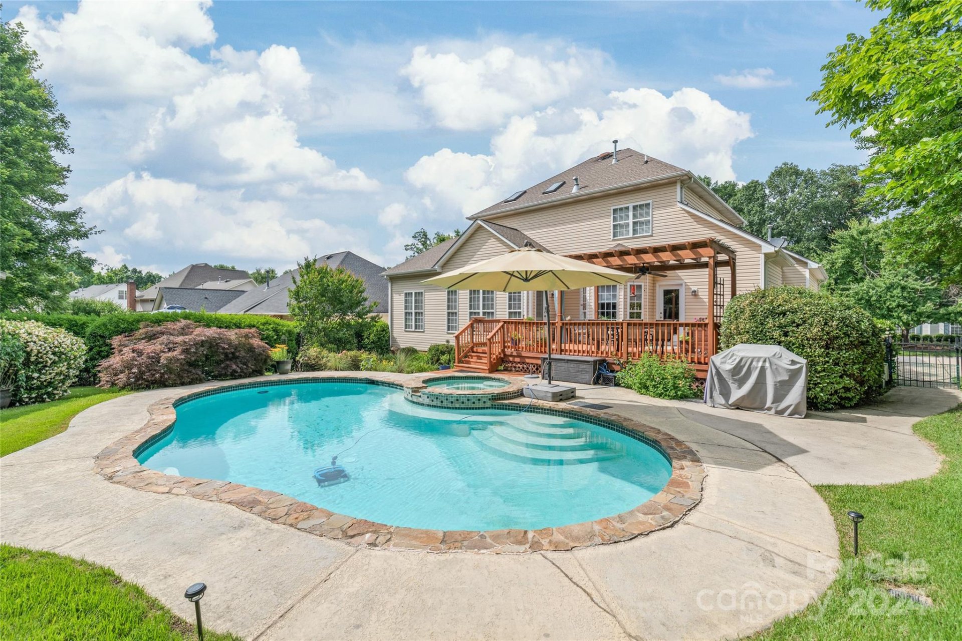 1513 Little Falls Drive