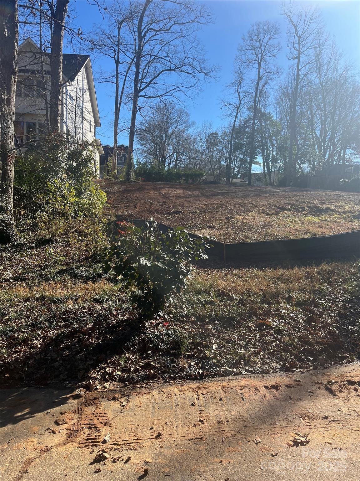 Property image 2 at 630 Ashworth Road, Charlotte, NC 28211