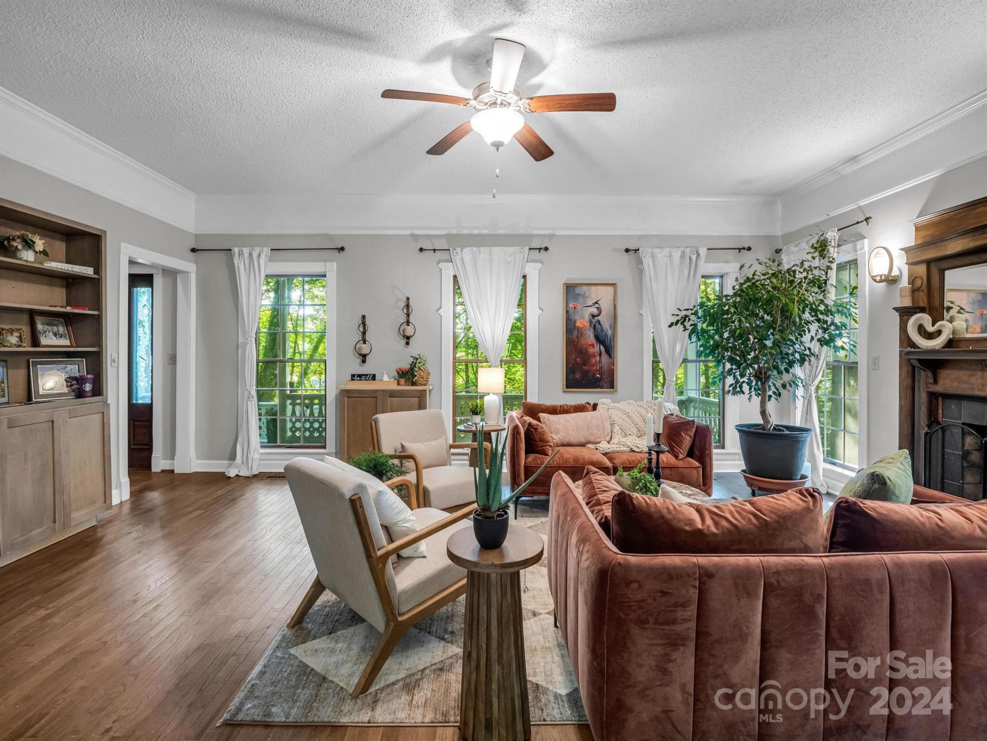 Property image 1 at 1053 Old Town Way, Hendersonville, NC 28739