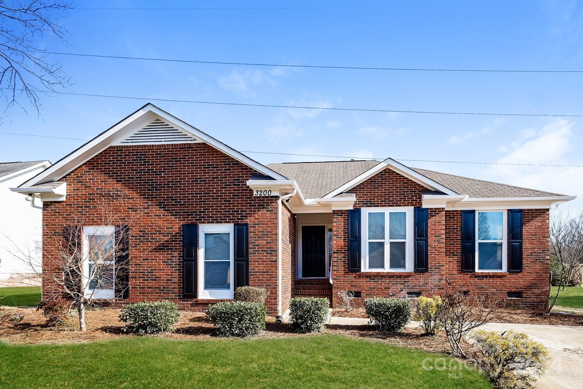 3200 Fairington Drive