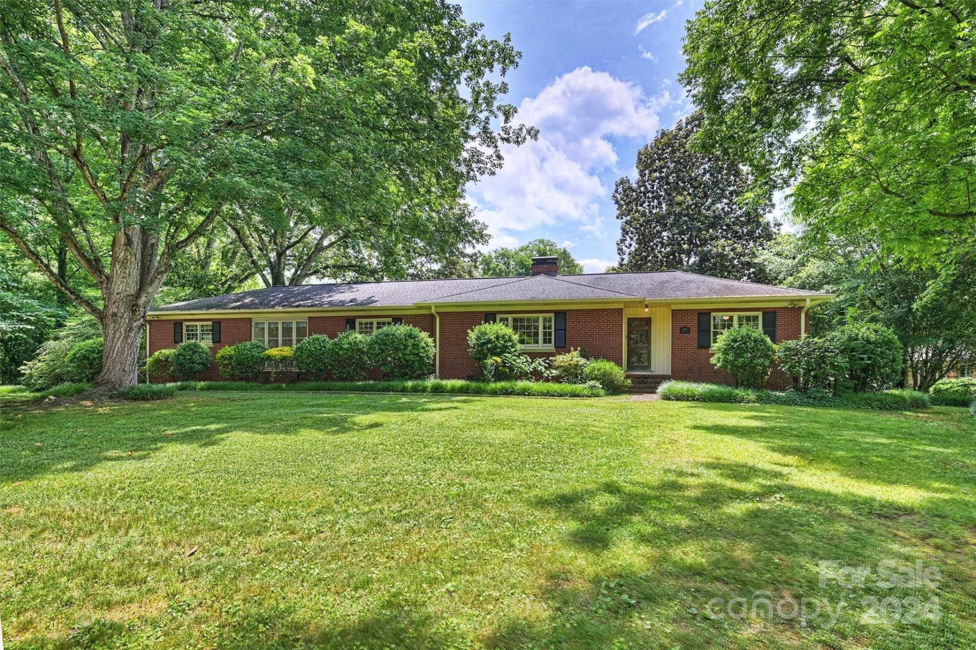 Property image 1 at 5925 Lansing Drive, Charlotte, NC 28270