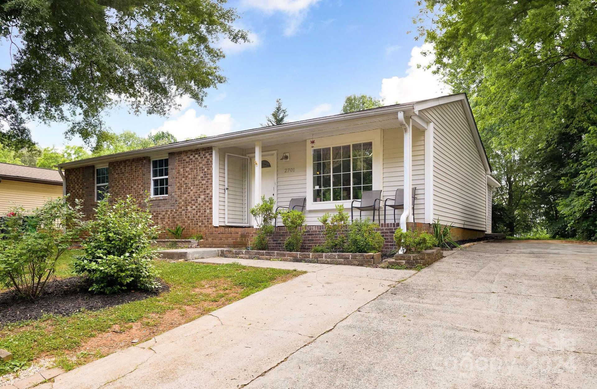 Property image 1 at 2701 Studley Road, Charlotte, NC 28212