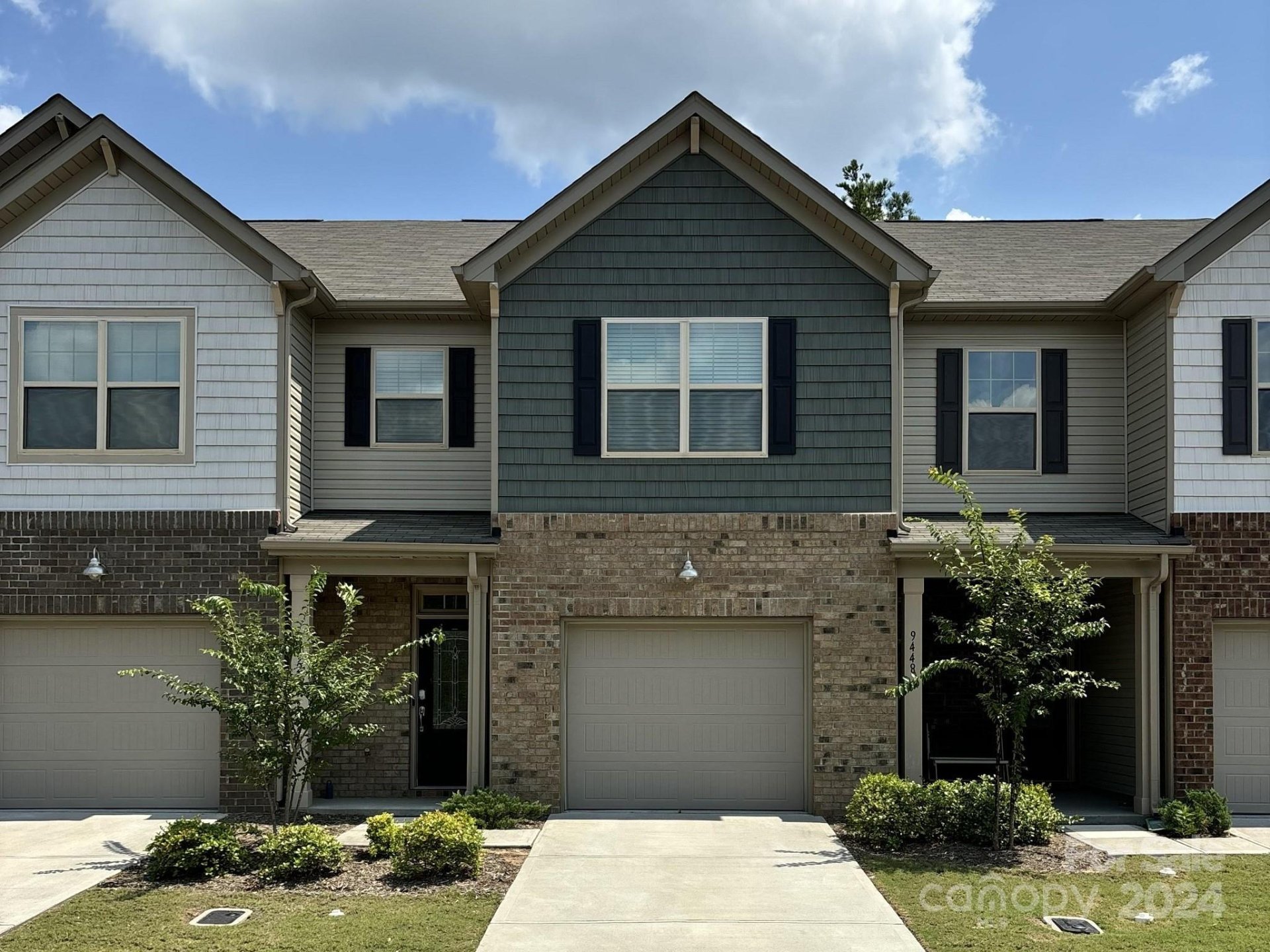 9452 Avery Lilac Lane