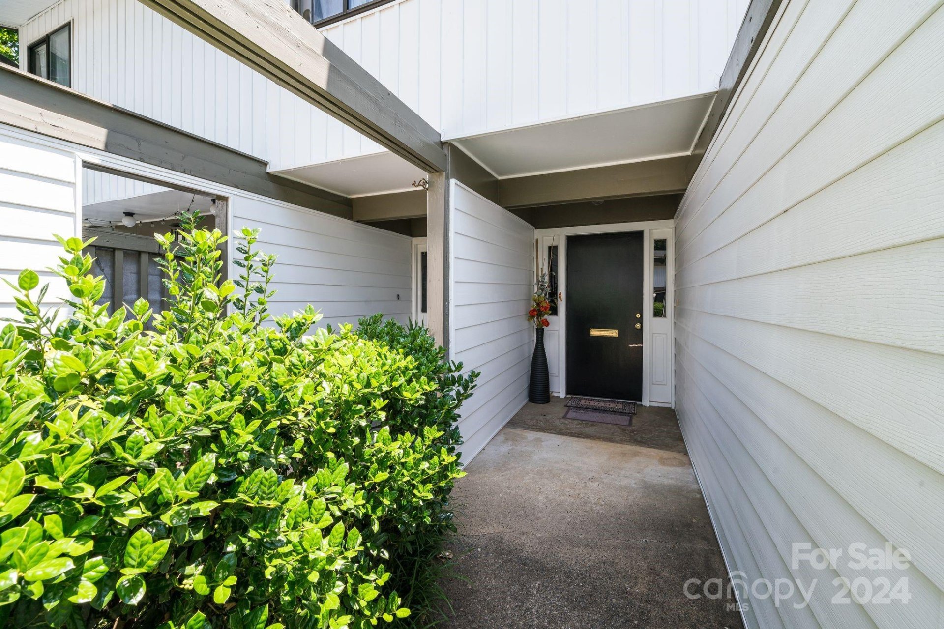 Property image 1 at 3723 Winding Creek Lane, Charlotte, NC 28226