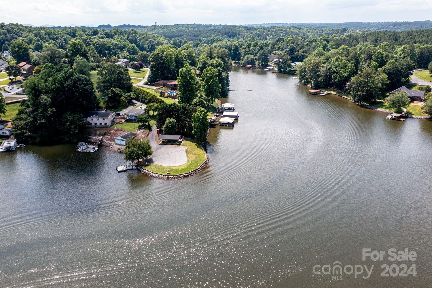 Property image 5 at 6067 Gold Creek Estate Drive, Hickory, NC 28601