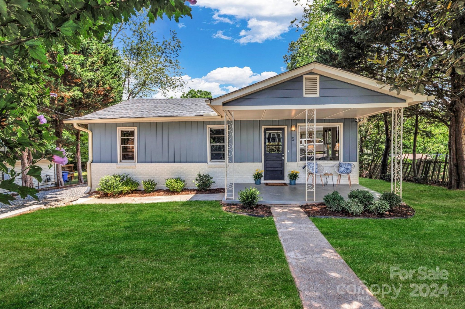 Property image 1 at 5 La Rue Street, Asheville, NC 28806