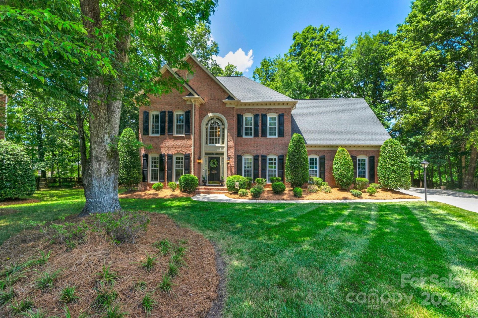 2207 Streatley Lane