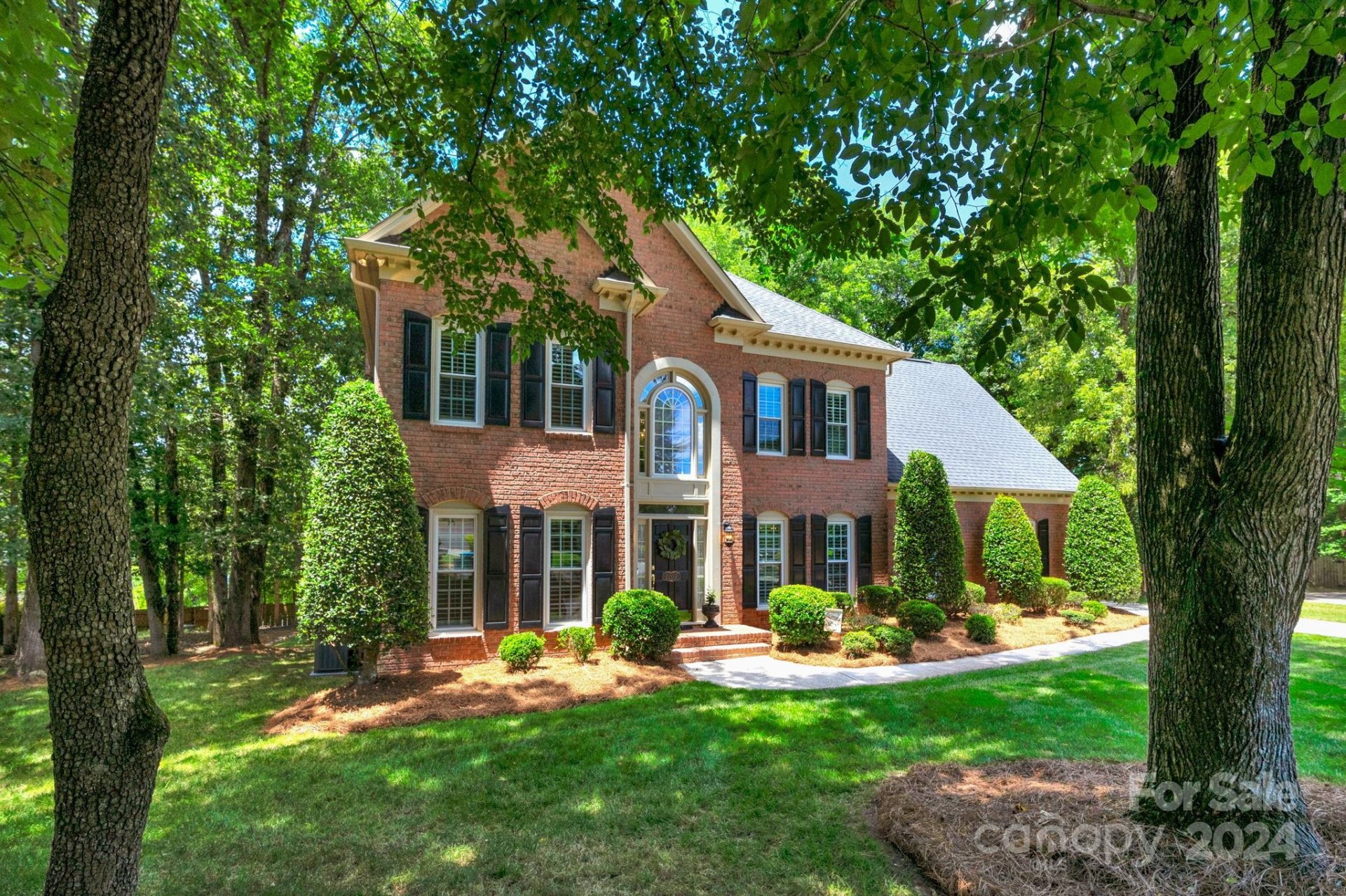 Property image 3 at 2207 Streatley Lane, Matthews, NC 28105