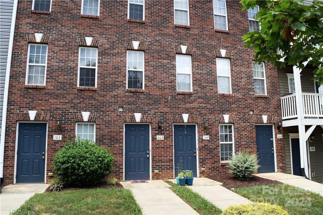 Property image 1 at 113 Steam Engine Drive, Mooresville, NC 28115