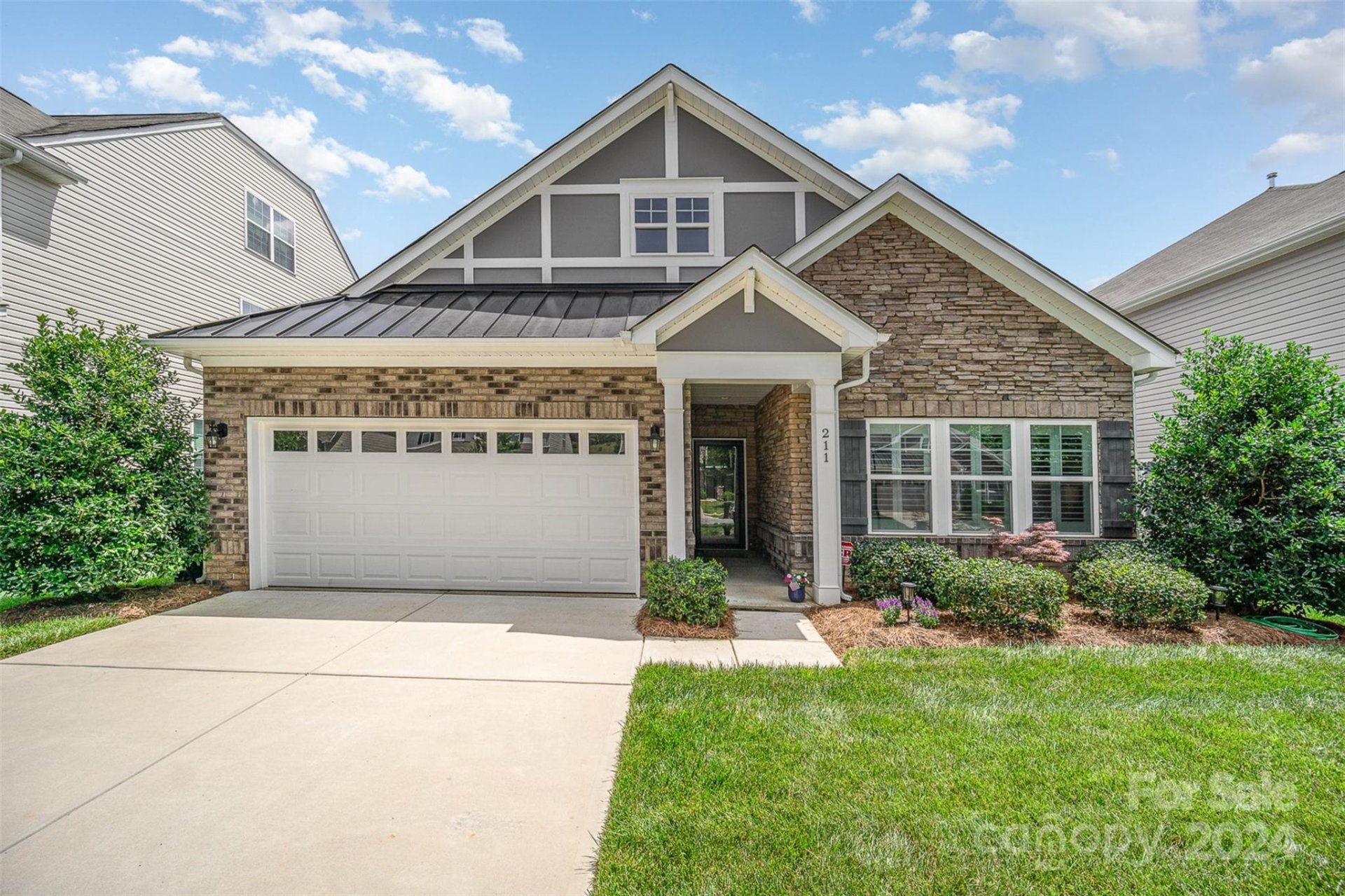 Property image 1 at 211 Paradise Hills Circle, Mooresville, NC 28115