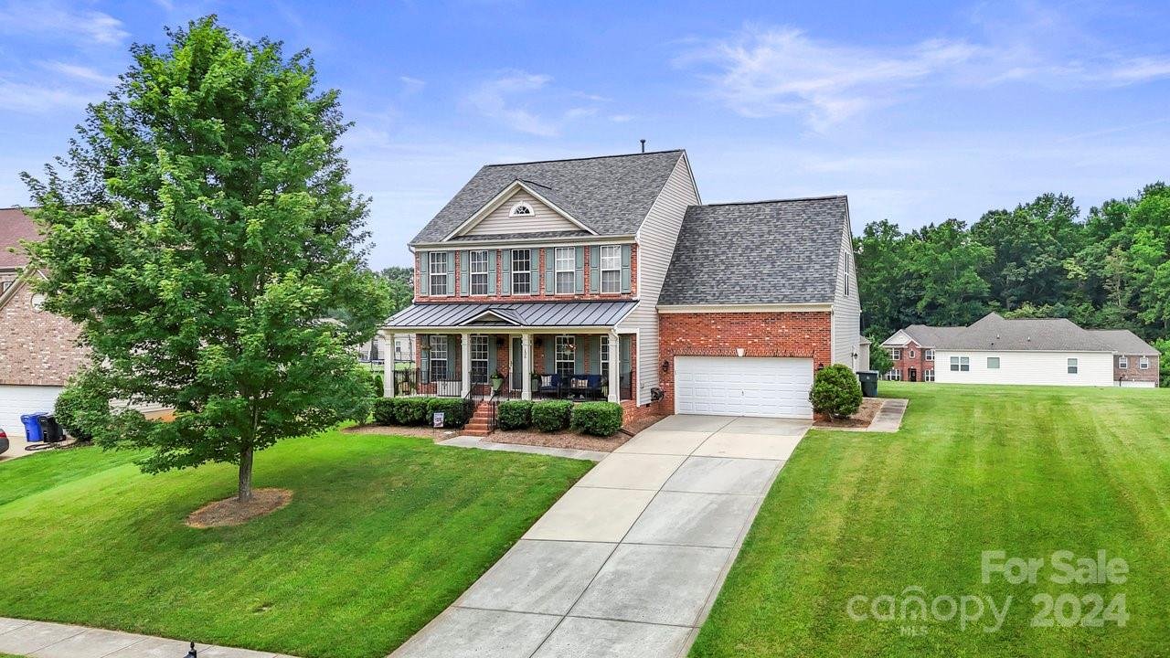 Property image 1 at 136 Pecan Hills Drive, Mooresville, NC 28115