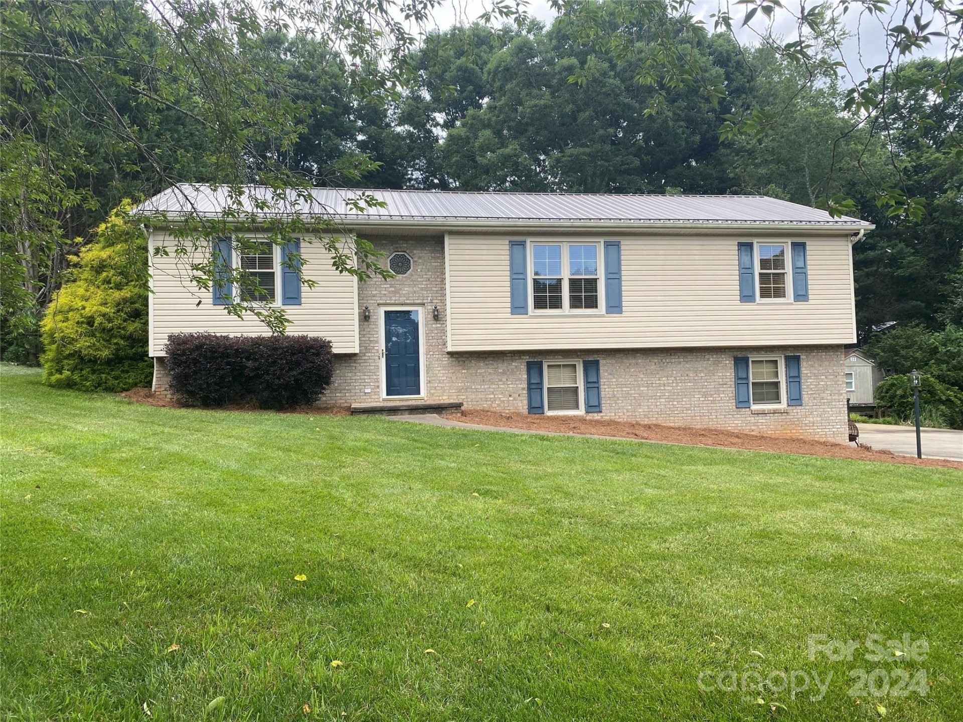 Property image 1 at 206 Timber Ridge Drive, Lenoir, NC 28645