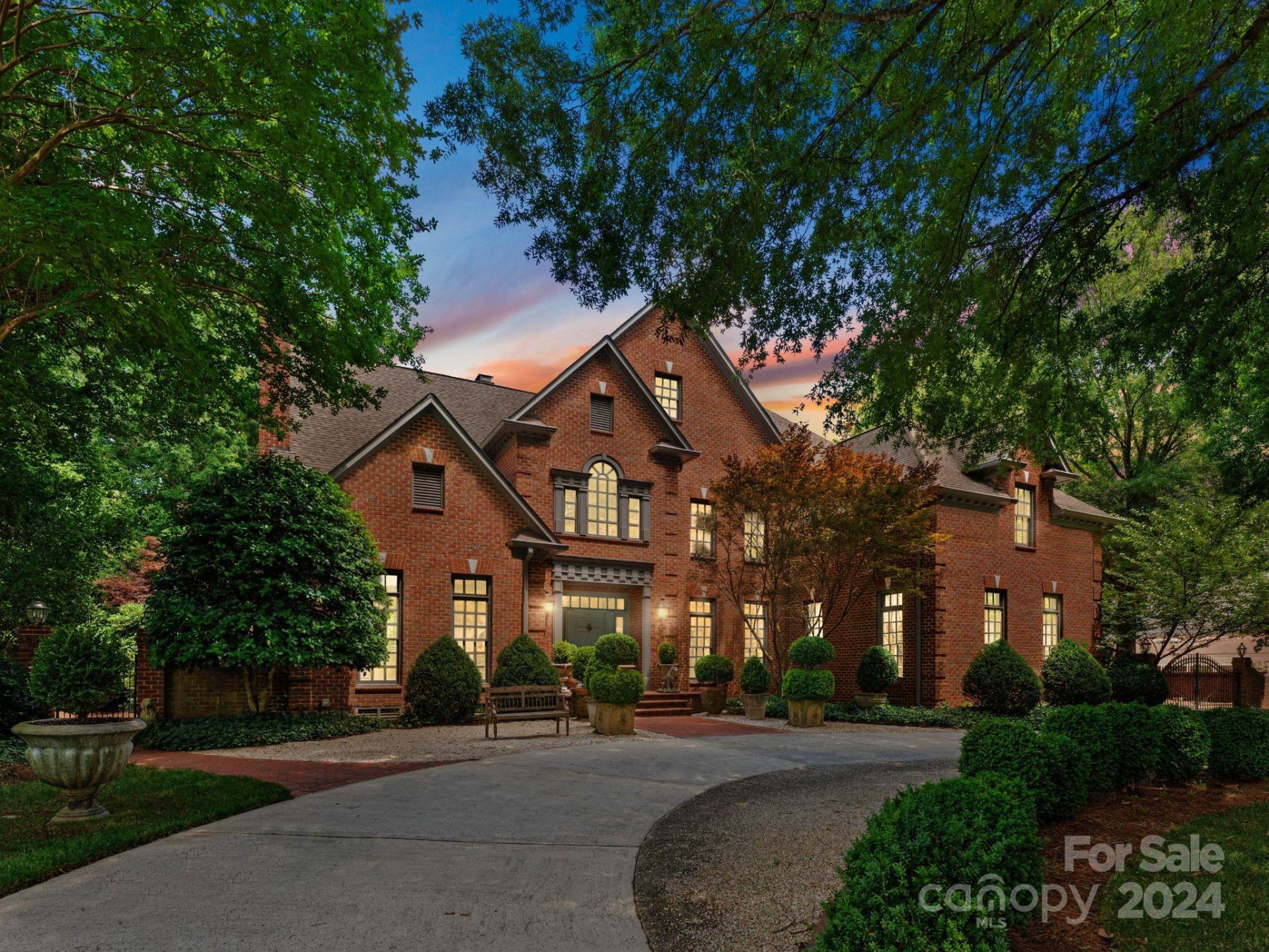 4401 Cameron Oaks Drive