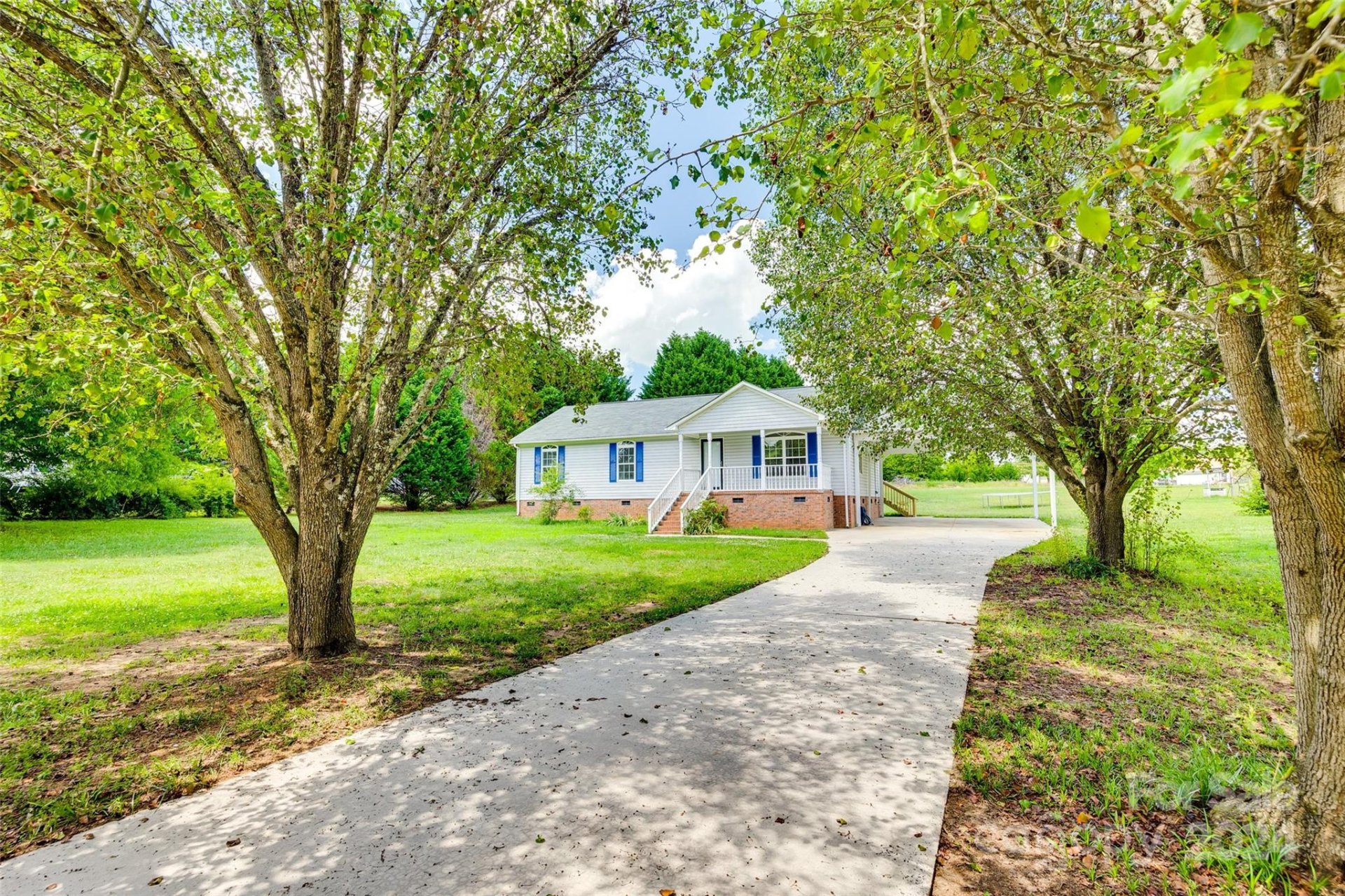 Property image 2 at 223 Covey Court, York, SC 29745