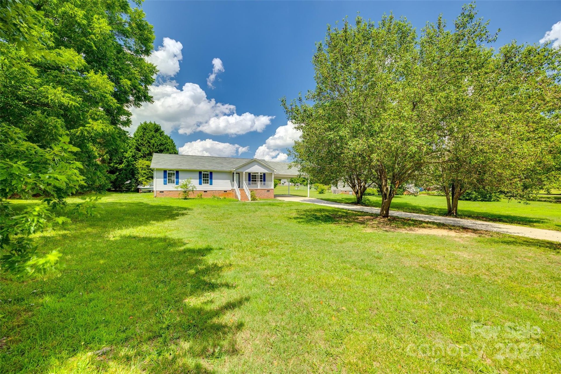 Property image 3 at 223 Covey Court, York, SC 29745