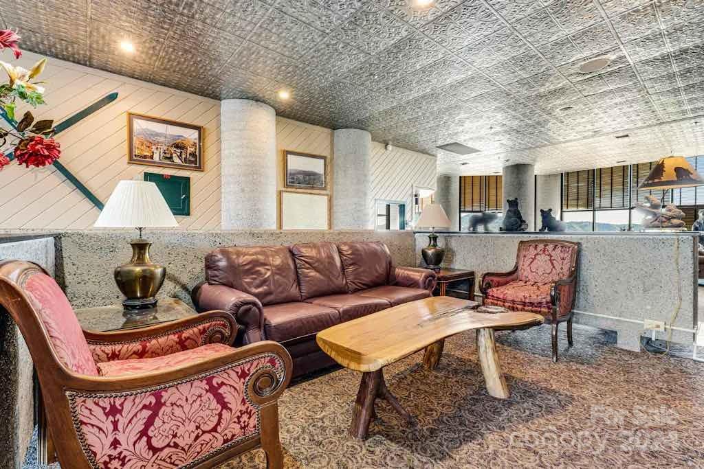 Property image 5 at 303 Sugar Top Drive, Sugar Mountain, NC 28604