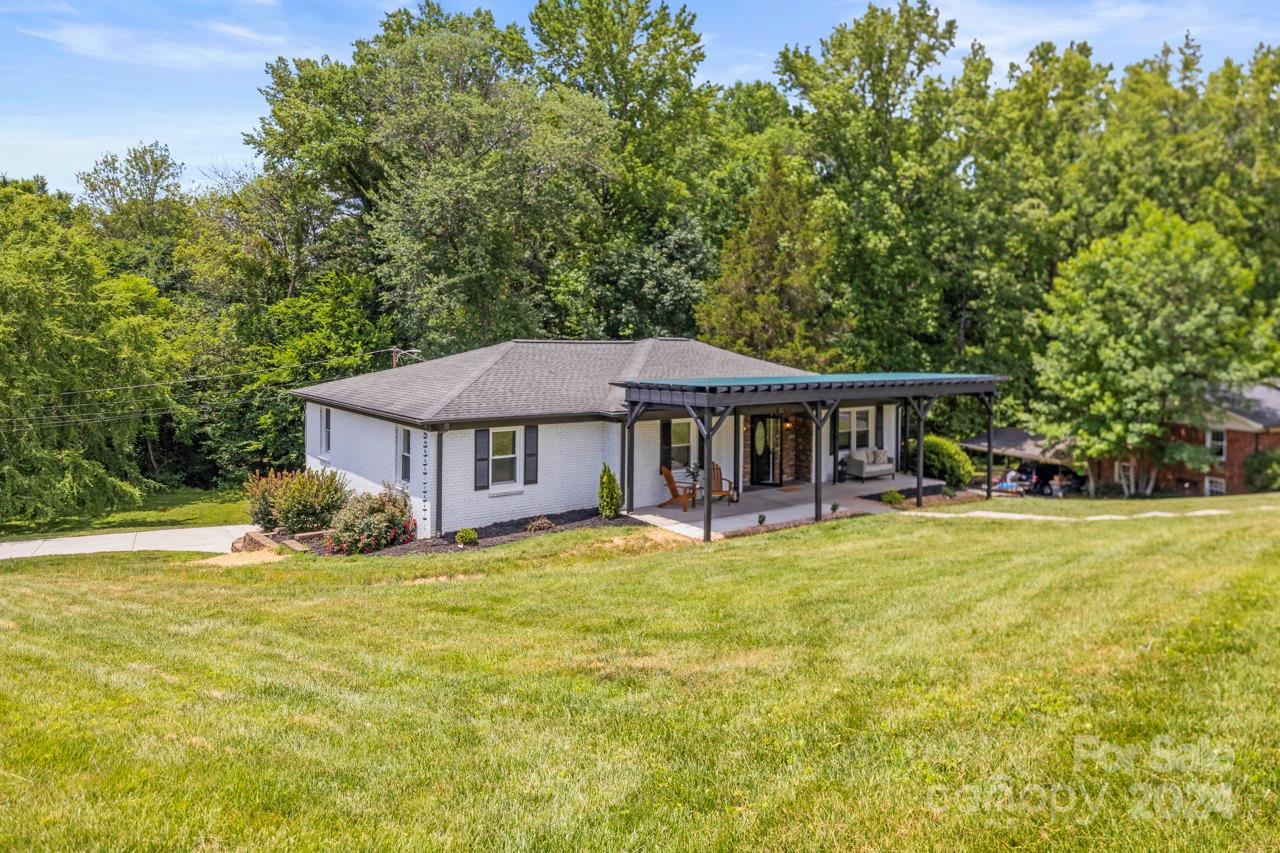 Property image 1 at 222 Cliffside Drive, Kannapolis, NC 28081