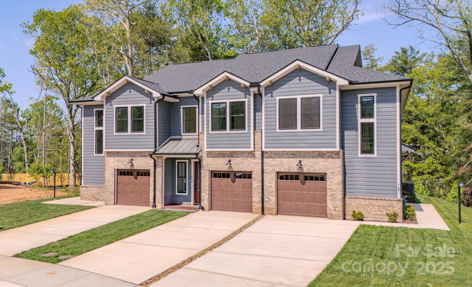 167 Collin Place