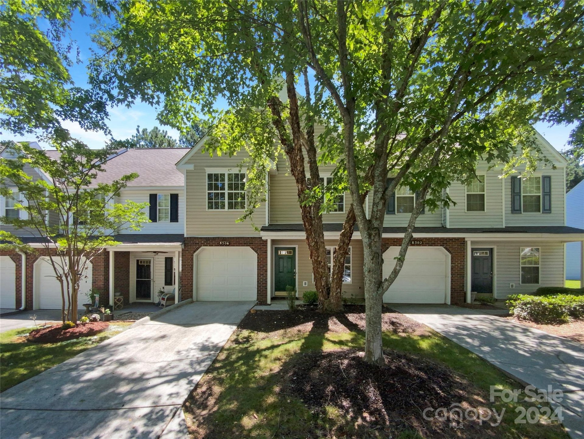 Property image 1 at 8306 Christmas Court, Charlotte, NC 28216