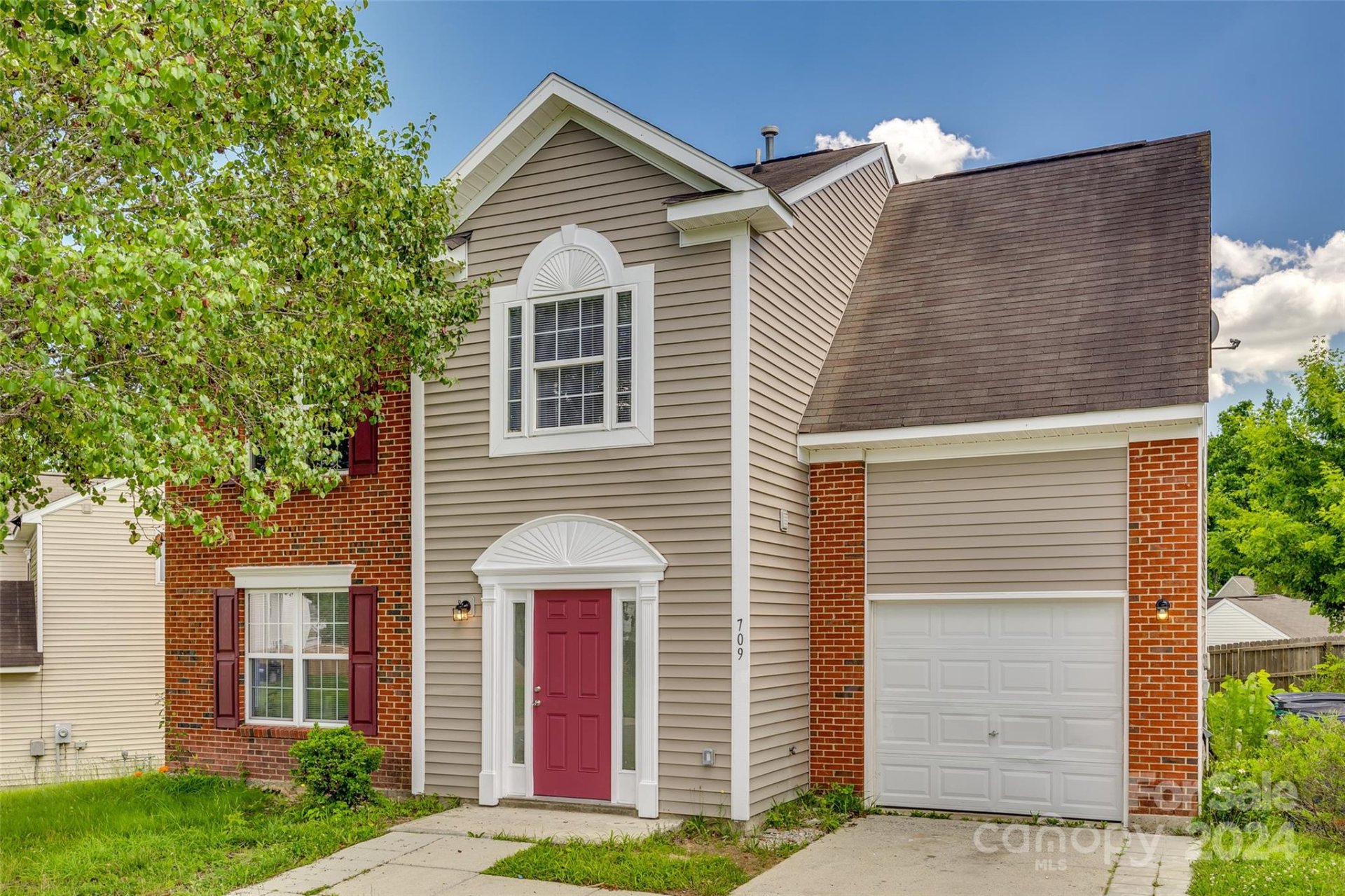 709 Aberdeen Glen Place