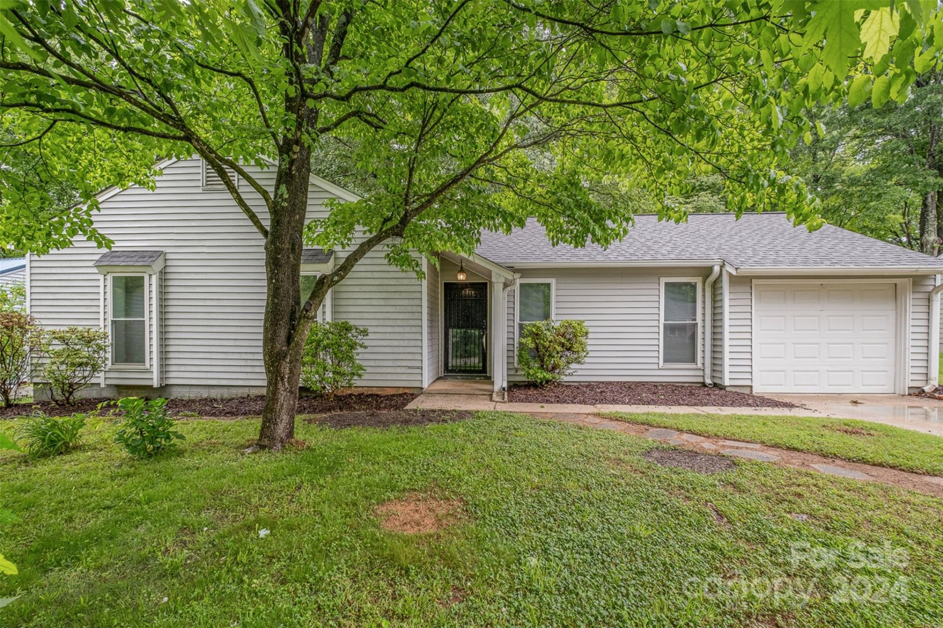 4511 Hezekiah Place