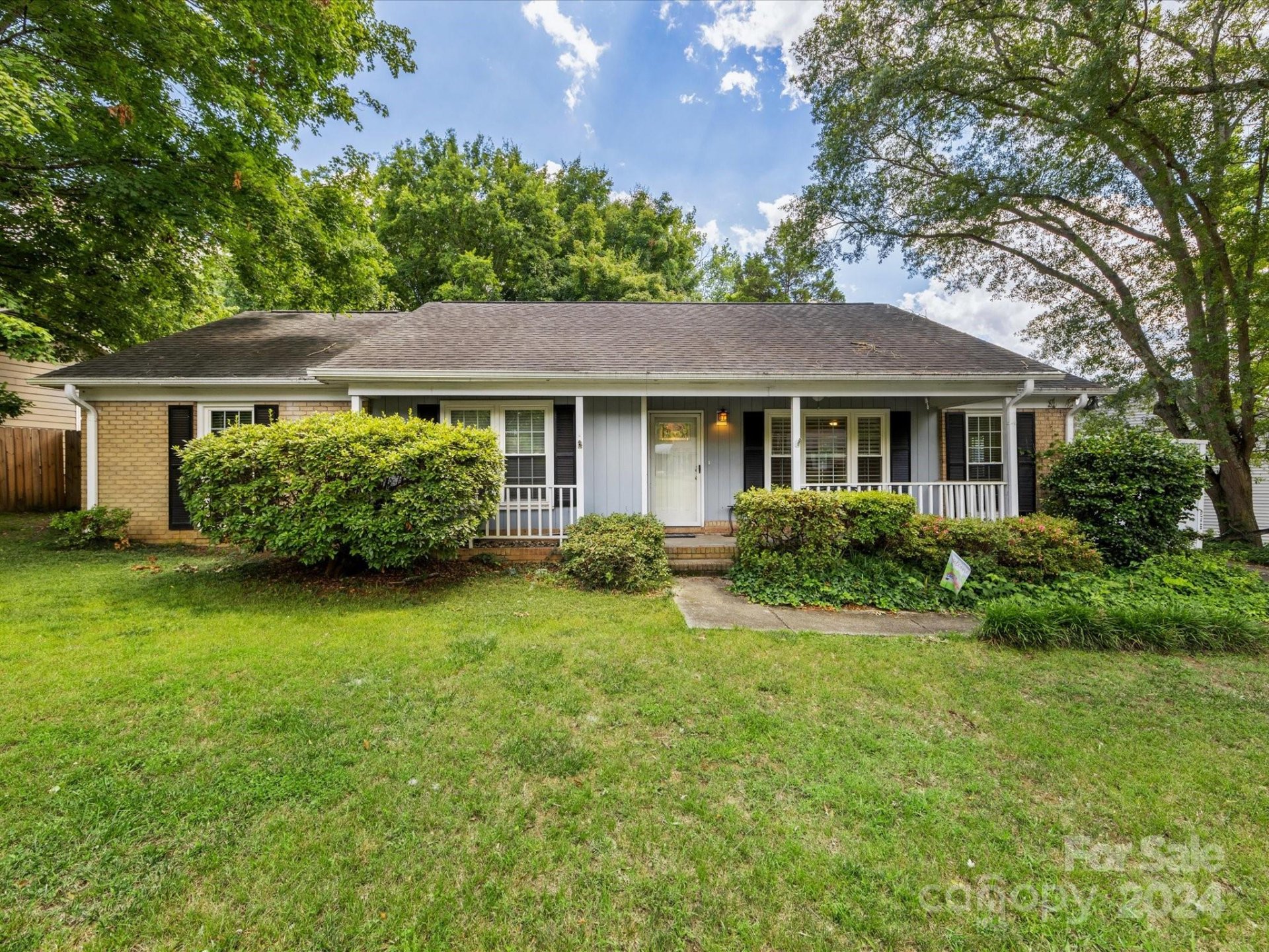 Property image 1 at 11722 Mirror Lake Drive, Charlotte, NC 28226