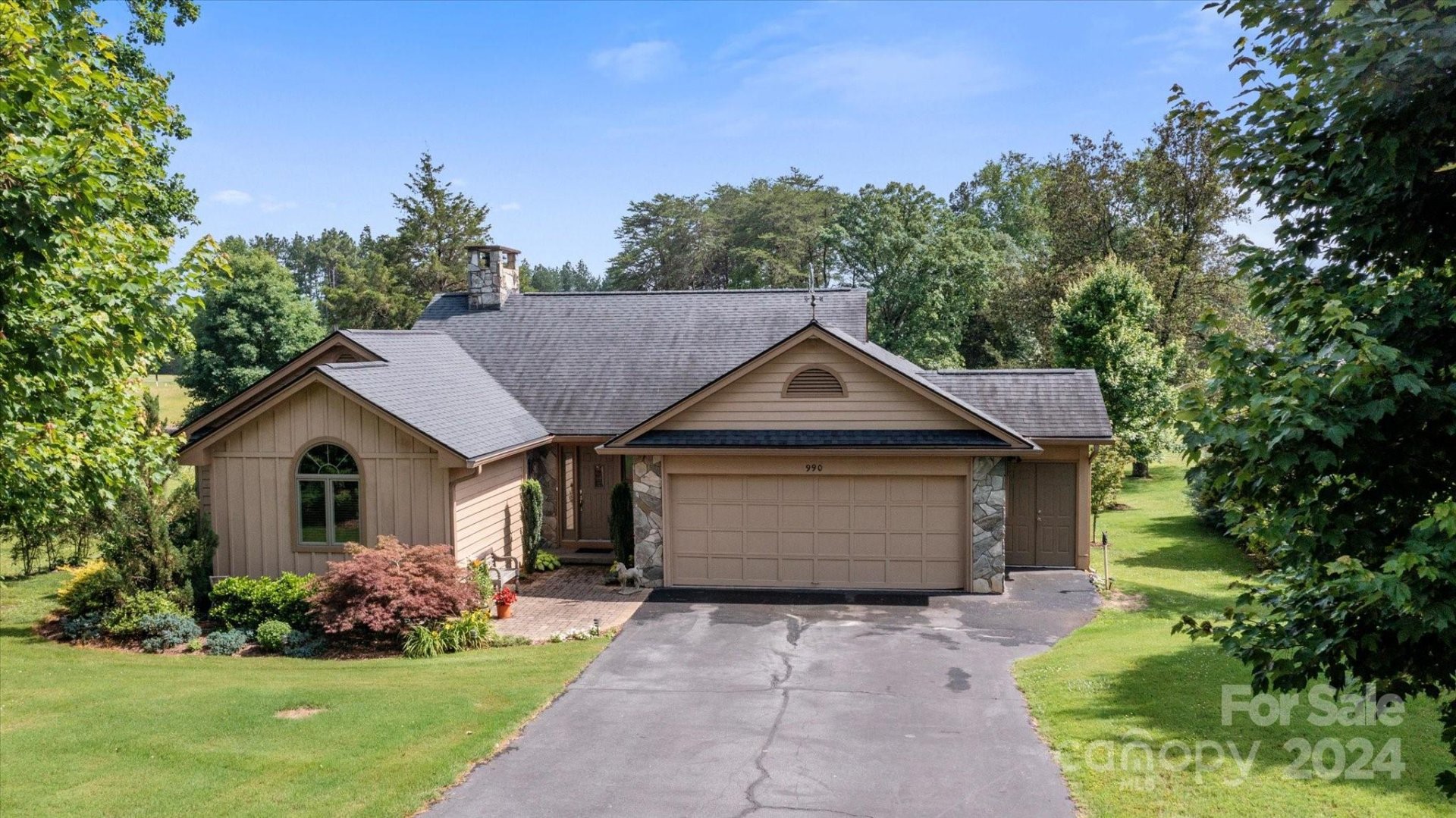 Property image 1 at 990 Club Road, Tryon, NC 28782