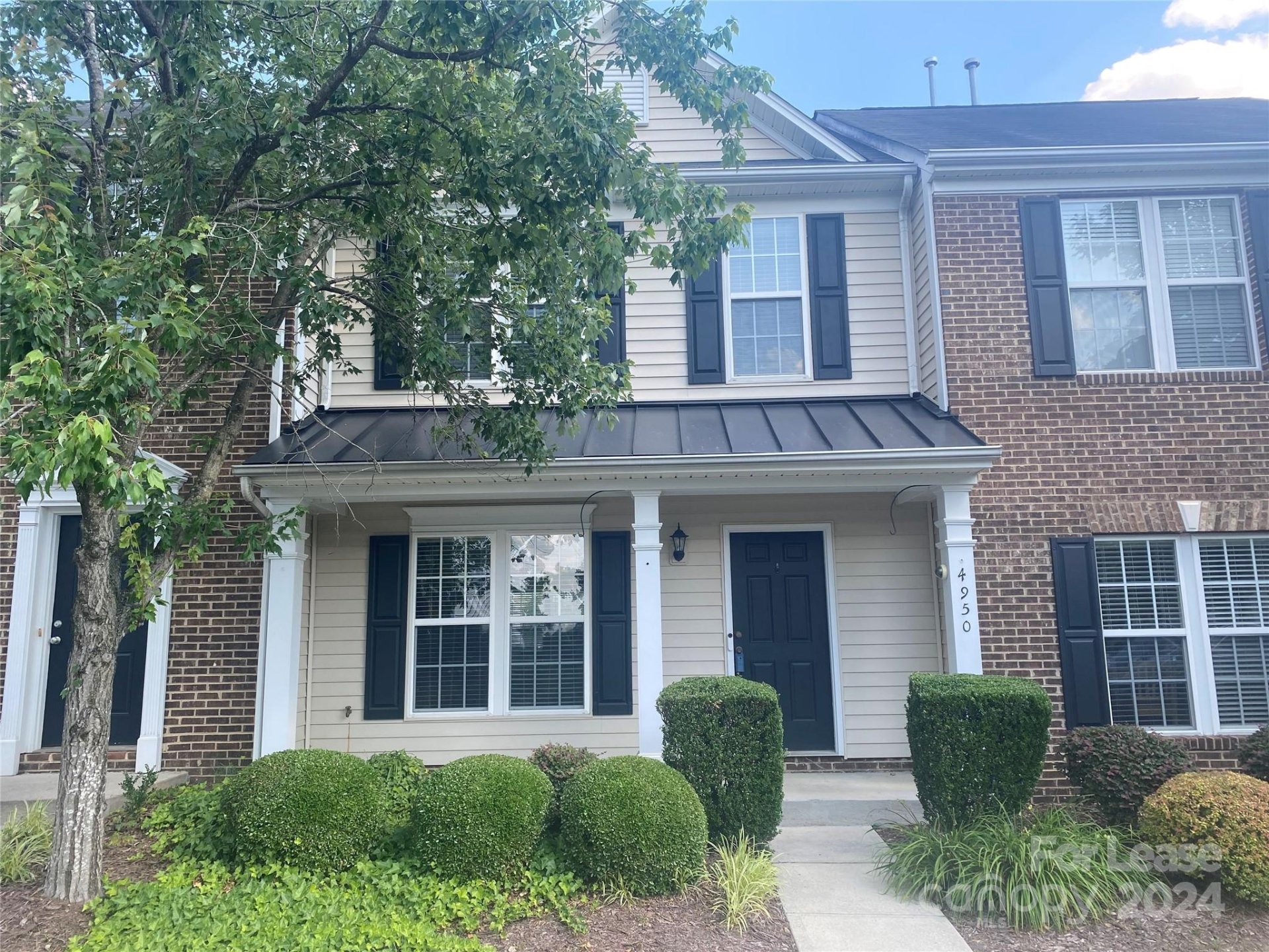 Property image 1 at 4950 Sunburst Lane, Charlotte, NC 28213