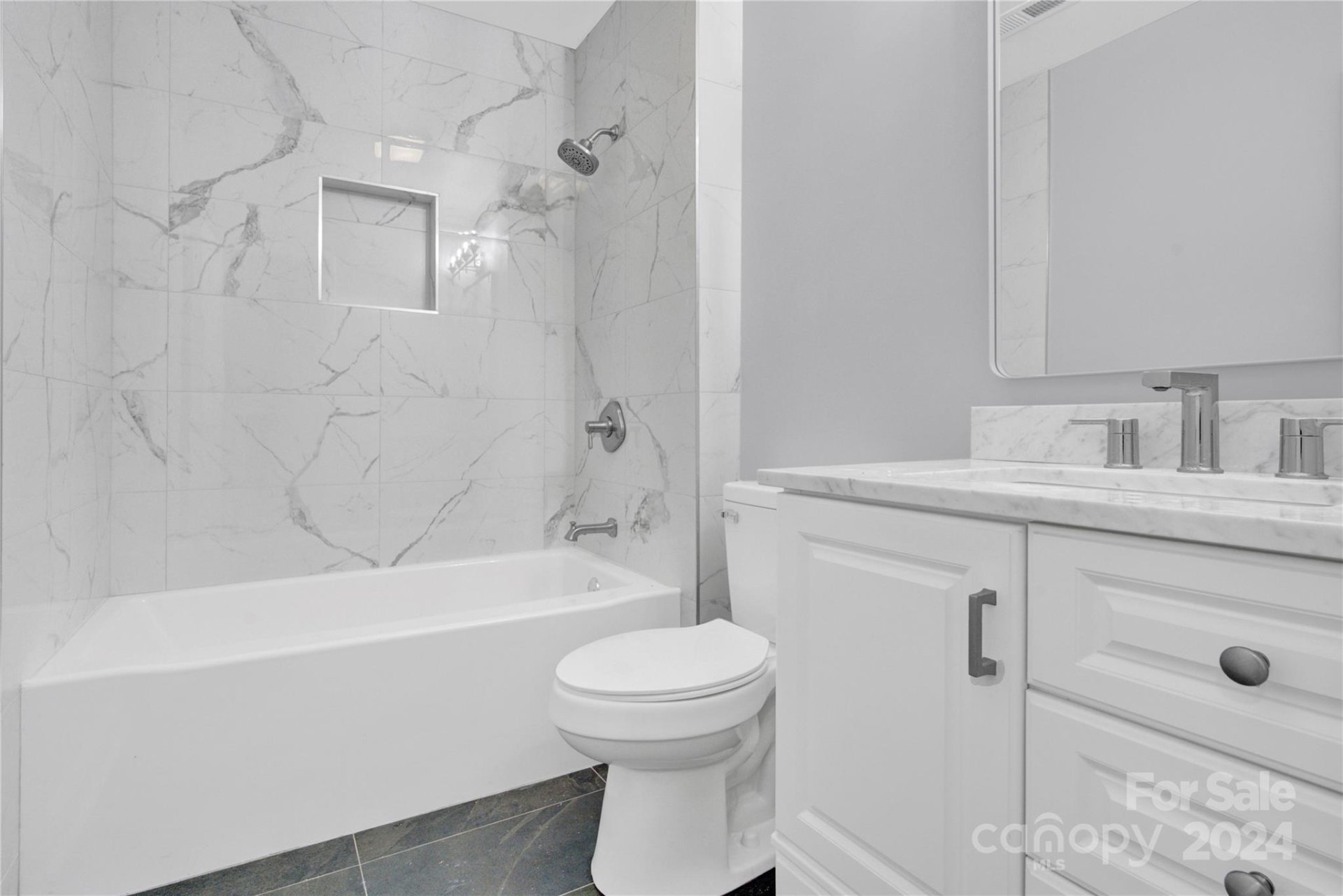 Property image 3 at 8433 Rittenhouse Circle, Charlotte, NC 28270
