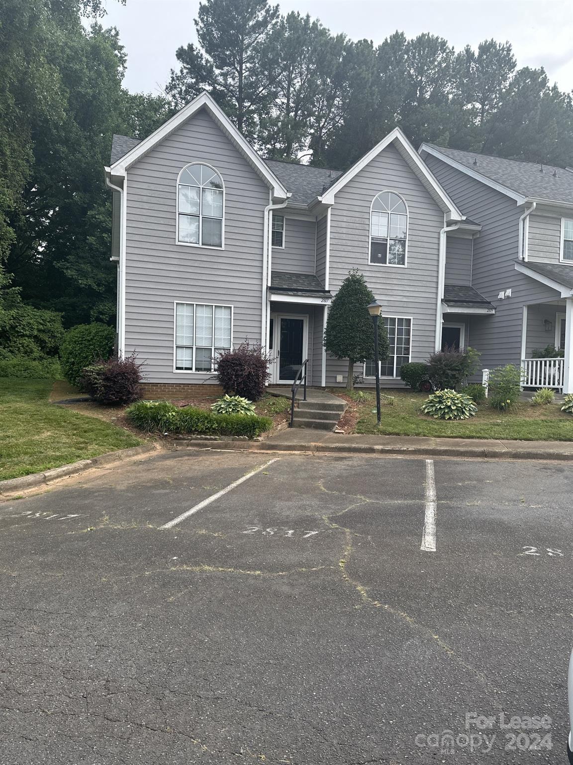 Property image 1 at 2817 Irongate Lane, Charlotte, NC 28212